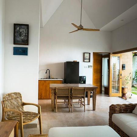 Puspa Ayu Villas & Apartments Kuta Lombok Exterior foto